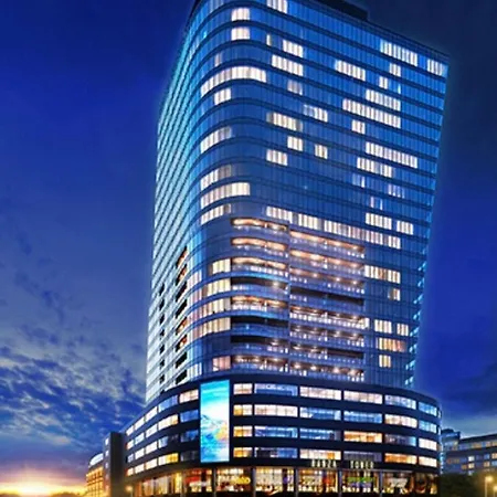 Hanza Tower White 24 Pool & Jacuzzi Appartamento Stettino